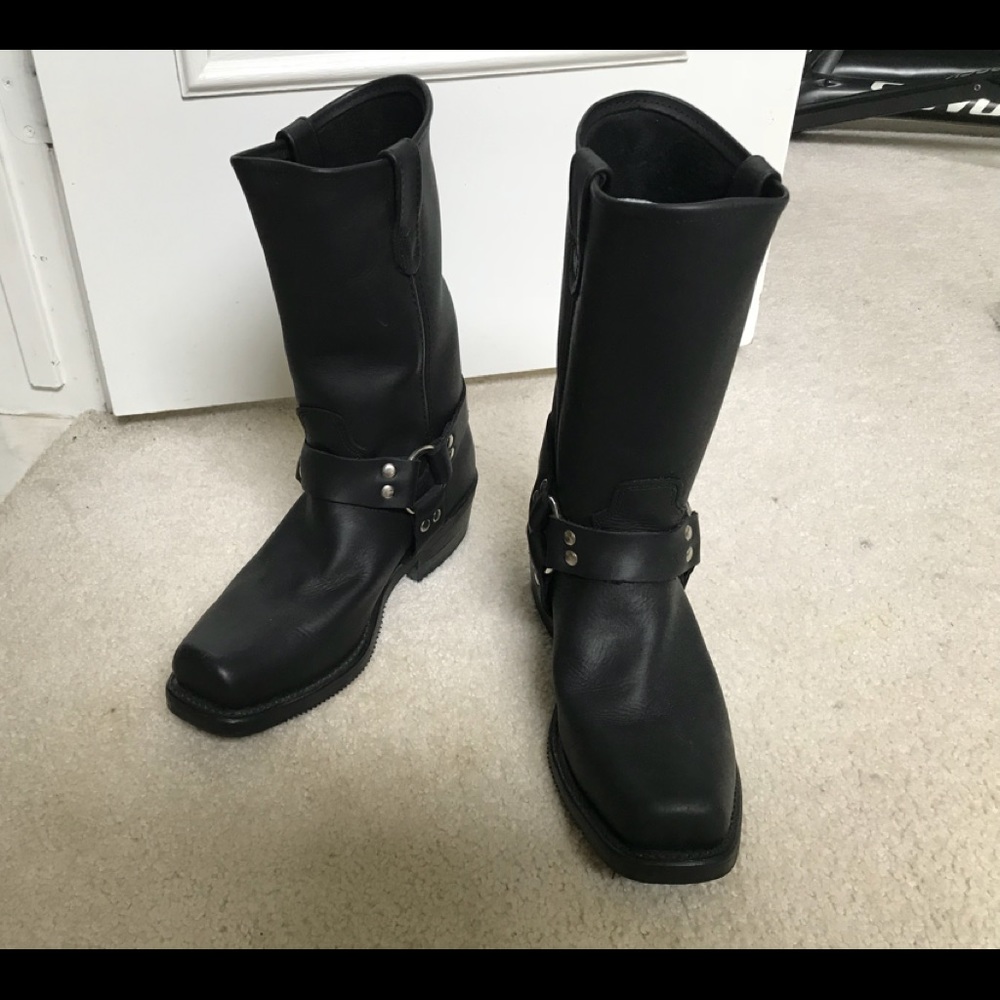 Harness boots, men’s size 9 1/5 D
